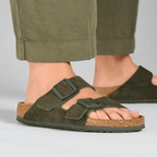 Sandália Birkenstock Arizona Suede