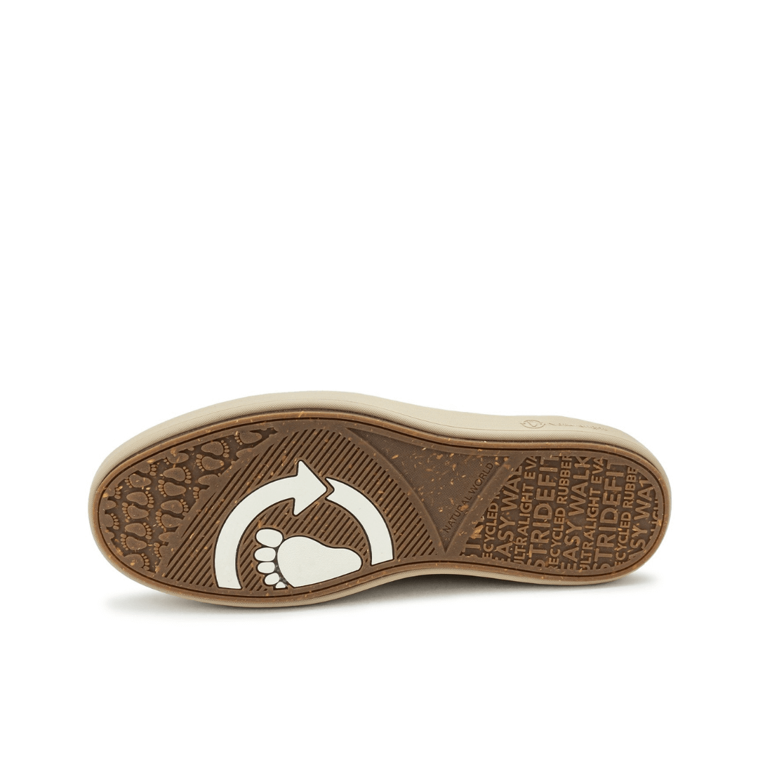 Sapato Natural World Wallabee Suede